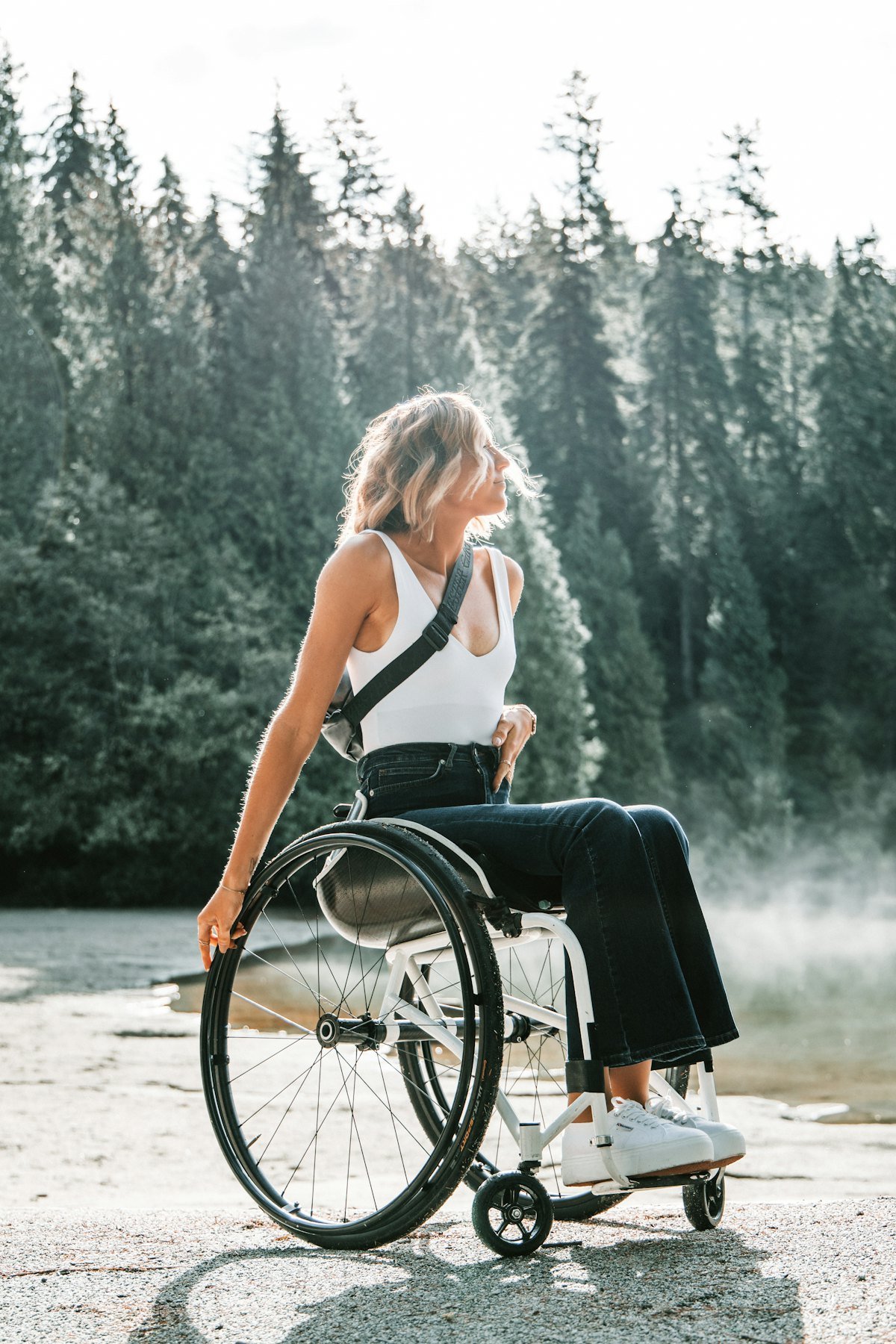Véhicule équipé d'une rampe pour fauteuil roulant